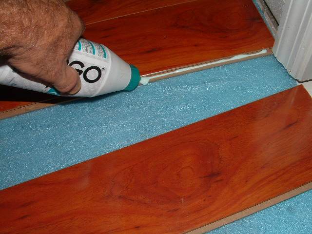 laminate flooring glue