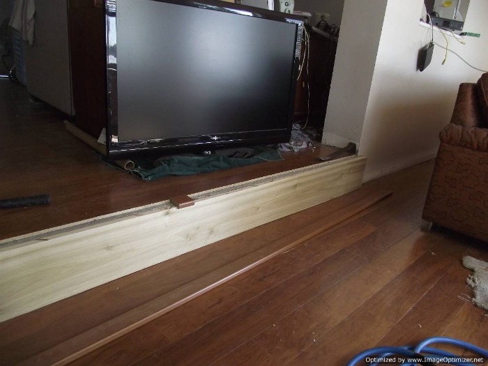 baseboard on sunken living room